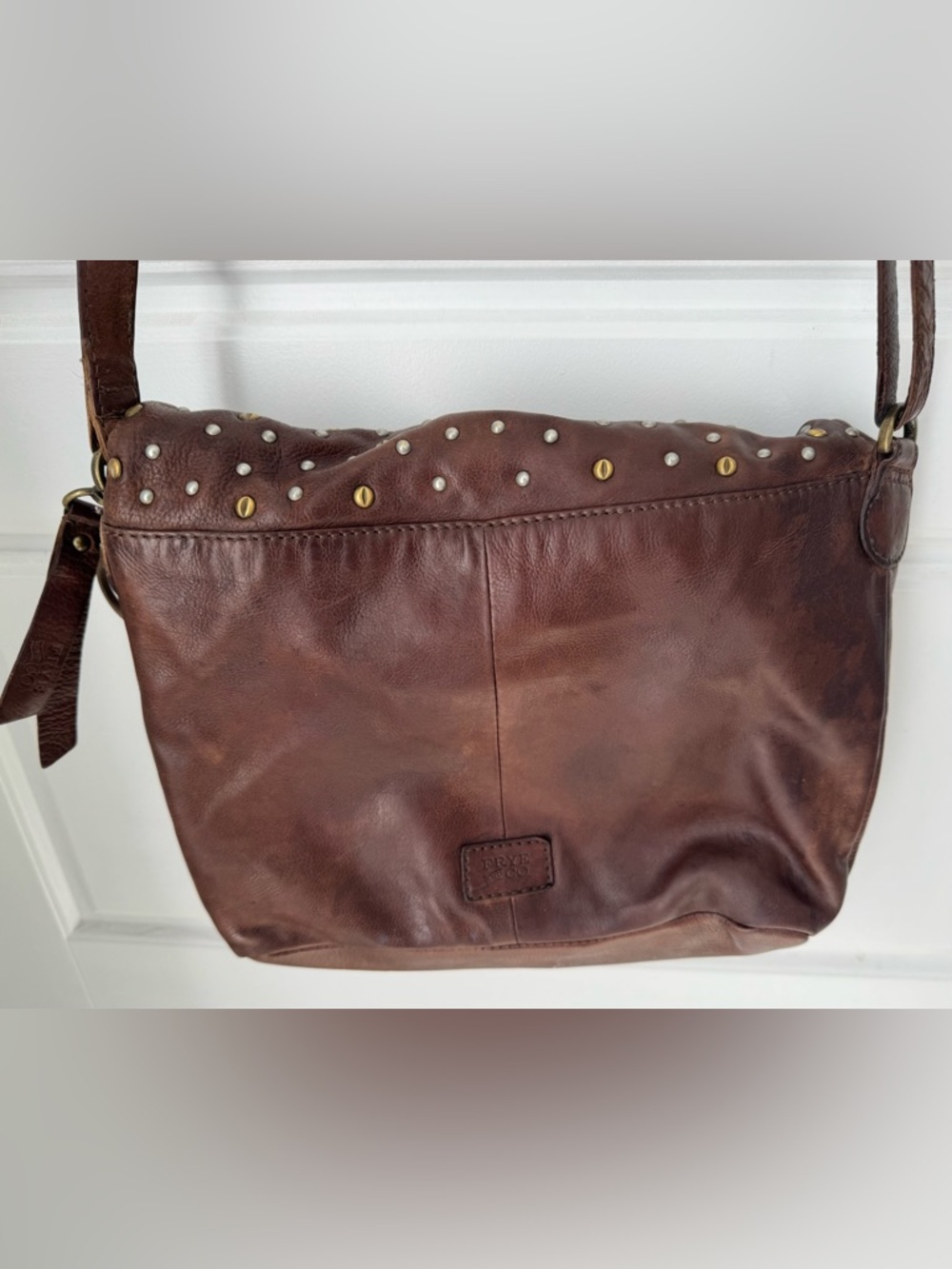 Vintage FRYE Studded Distressed brown Leather Crossbody shoulder bag purse moto